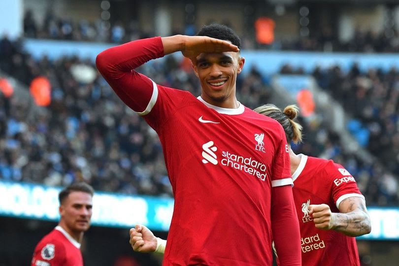 Selebrasi Trent Alexander-Arnold dalam laga Premier League Manchester City vs Liverpool, Sabtu (25/11/2023).