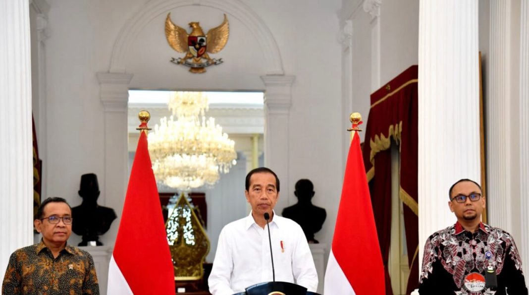 Presiden RI Ir H Joko Widodo memberikan keterangan, Senin (6/11/2023).