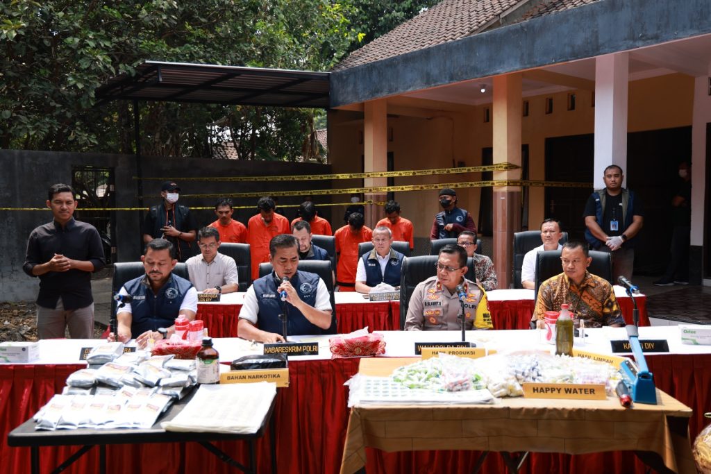 Kabareskrim Polri Komjen Pol Drs Wahyu Widada MPhil dalam konferensi pers, Jumat (3/11/2023). (Dok/Humas Polri)