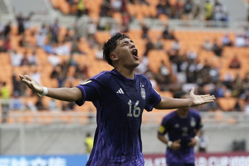 Selebrasi Thiago Ezequiel Laplace di laga Polandia U-17 vs Agentina U-17 di match day 3 Grup D Piala Dunia U-17 2023 di Jakarta International Stadium, Jumat (17/11/2023).