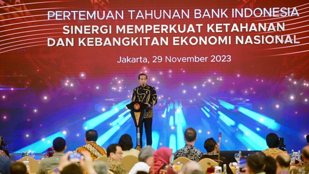 Presiden Jokowi dalam sambutan saat menghadiri Pertemuan Tahunan BI Tahun 2023, di Grha Bhasvara Icchana, Kantor Pusat BI, Jakarta, Rabu (29/11/2023).