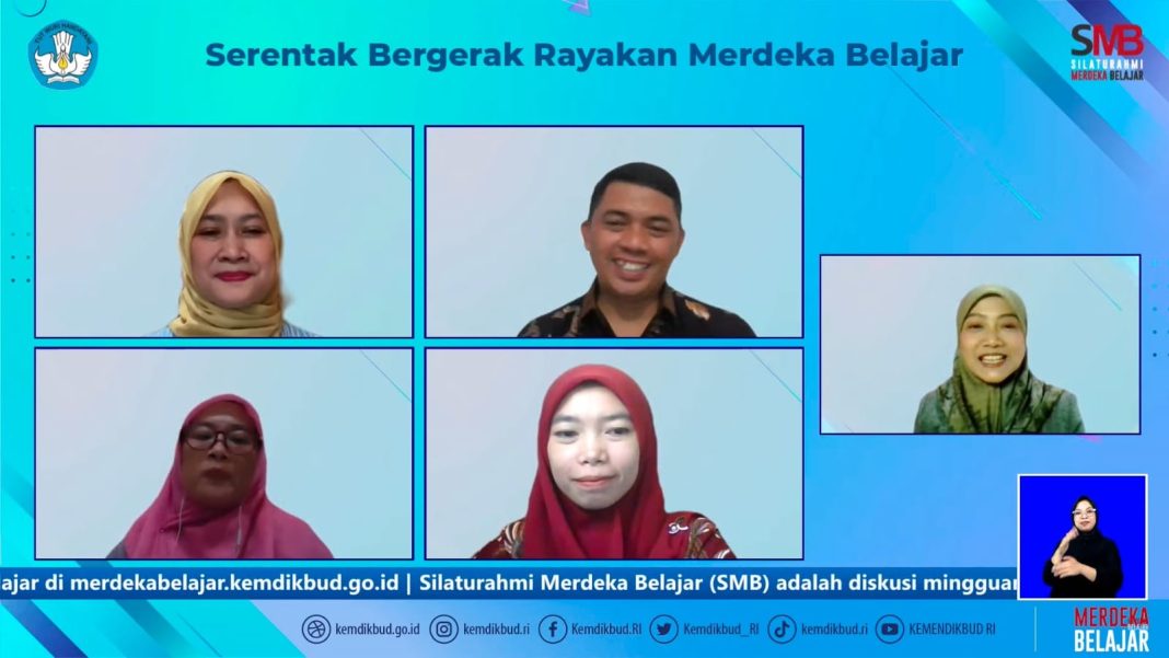 Webinar SMB berjudul “Serentak Bergerak Rayakan Merdeka Belajar”, Kamis (30/11/2023). (Dok/Kemendikbudristek RI)