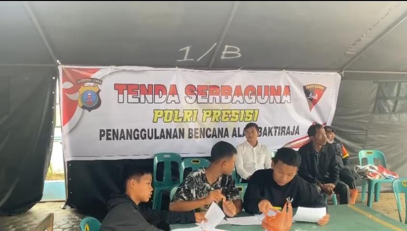 Polda Sumut dirikan tenda serbaguna untuk lokasi ujian anak-anak korban longsor Humbahas. (Dok/Polda Sumut)