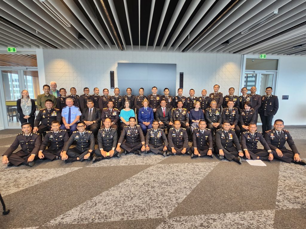 Mahasiswa Pascasarjana STIK Lemdiklat Polri angkatan ke-12 mendapatkan short course dari Kepolisian Selandia Baru. (Dok/Humas Polri)