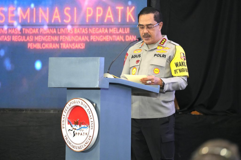 Wakapolri Komjen Agus Andrianto dalam Diseminasi Securing Hasil Tindak Pidana Lintas Batas Negara di Jakarta, Kamis (14/12/2023). (Dok/Humas Polri)