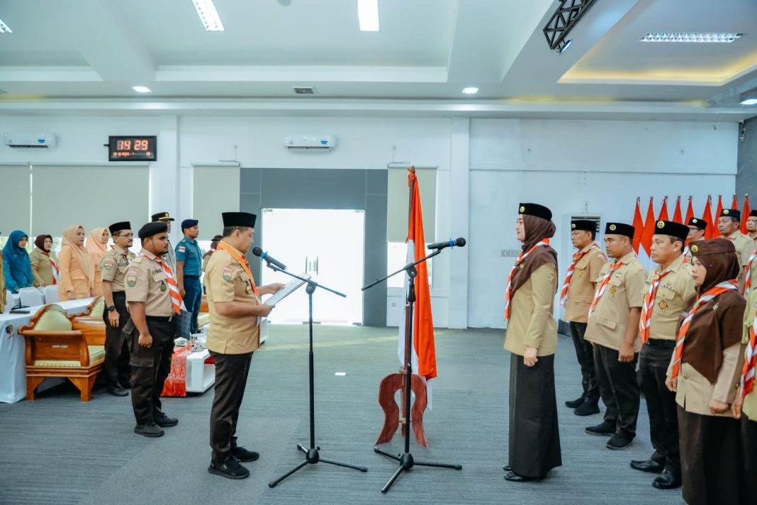 Prosesi pelantikan berlangsung di Aula Rumah Dinas Bupati, Komplek Inalum, Tanjung Gading, Kecamatan Sei Suka, Senin (18/12/2023). (Dok/Kominfo Batubara)