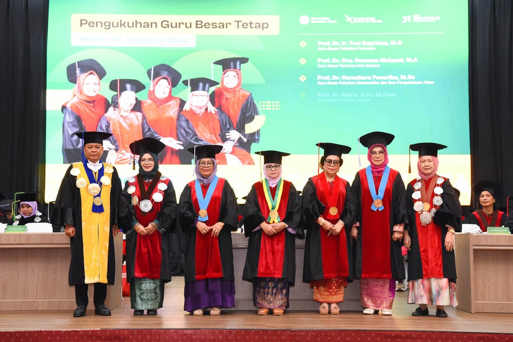 USU kembali menggelar upacara pengukuhan 5 guru besar tetap USU, di Gelanggang Mahasiswa dan foto bersama.