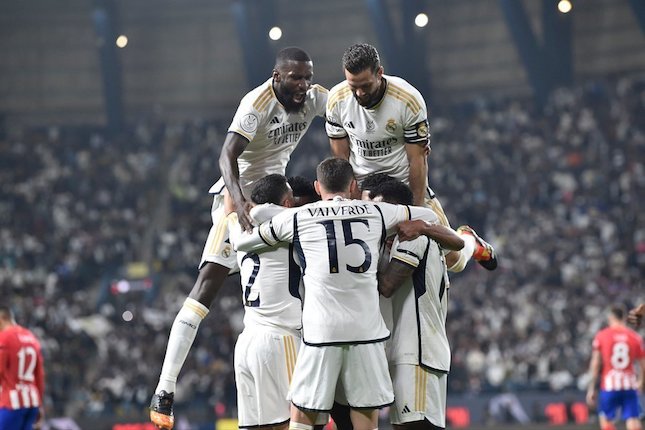 Selebrasi skuad Real Madrid dalam laga semifinal Supercopa de Espana versus Atletico Madrid, Kamis (11/1/2024).