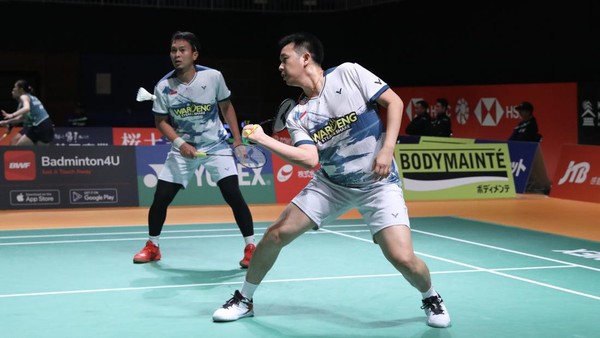 Ganda putra senior Mohammad Ahsan/Hendra Setiawan mundur di tengah pertandingan babak 16 besar Malaysia Open 2024.