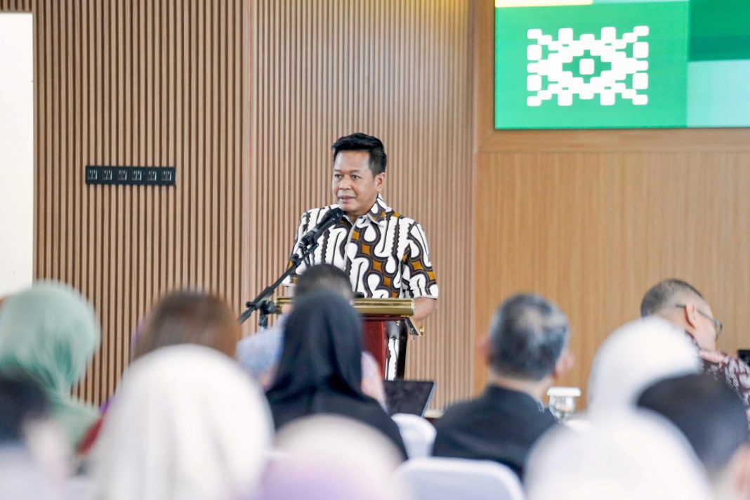 Rektor USU Prof Dr Muryanto Amin SSos MSi saat menyapa seluruh fakultas di USU guna melakukan penguatan Program Studi (Prodi) menuju USU 500.