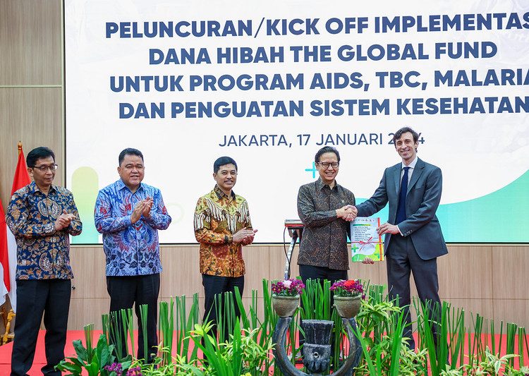 Peluncuran dana hibah tersebut dilaksanakan di Auditorium dr Herman Susilo Direktorat Jenderal Tenaga Kesehatan, Hang Jebat, Jakarta, Rabu (17/1/2024). (Dok/Kemenkes RI)