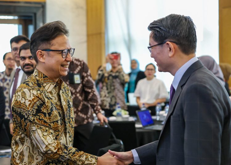 Menkes RI Budi Gunadi Sadikin pada pertemuan stakeholders produsen vaksin Indonesia dengan Duke-NUS di Hotel Westin, Jakarta, Jumat (26/1/2024). (Dok/Kemenkes RI)