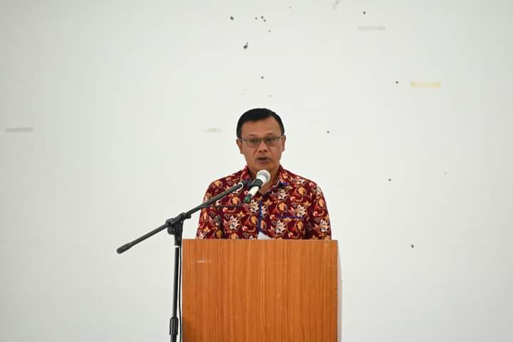 Bupati Humbahas yang diwakili Asisten Perekonomian dan Pembangunan, Martogi Purba ST membuka RPJPD Kabupaten Humbahas Tahun 2025-2045, di Pendopo Bukit Inspirasi, Kecamatan Doloksanggul, Jumat (2/2/2024). (Dok/Kominfo Humbahas)