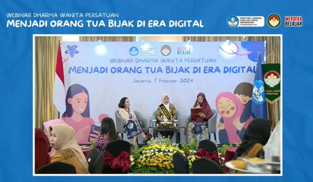 Webinar disiarkan secara langsung melalui YouTube Ditjen GTK Kemdikbud RI, Rabu (7/2/2024). (Dok/Kemendikbudristek RI)