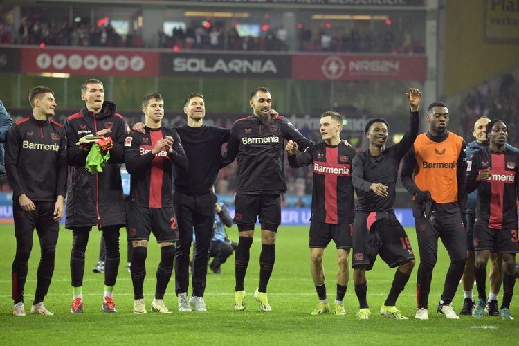 Xabi Alonso dan para pemain Bayer Leverkusen menghancurkan FC Bayern Muenchen 3-0, Minggu (11/2/2024) dini hari WIB dalam sebuah laga krusial dalam perebutan gelar juara Liga Jerman atau Bundesliga 2023-2024.