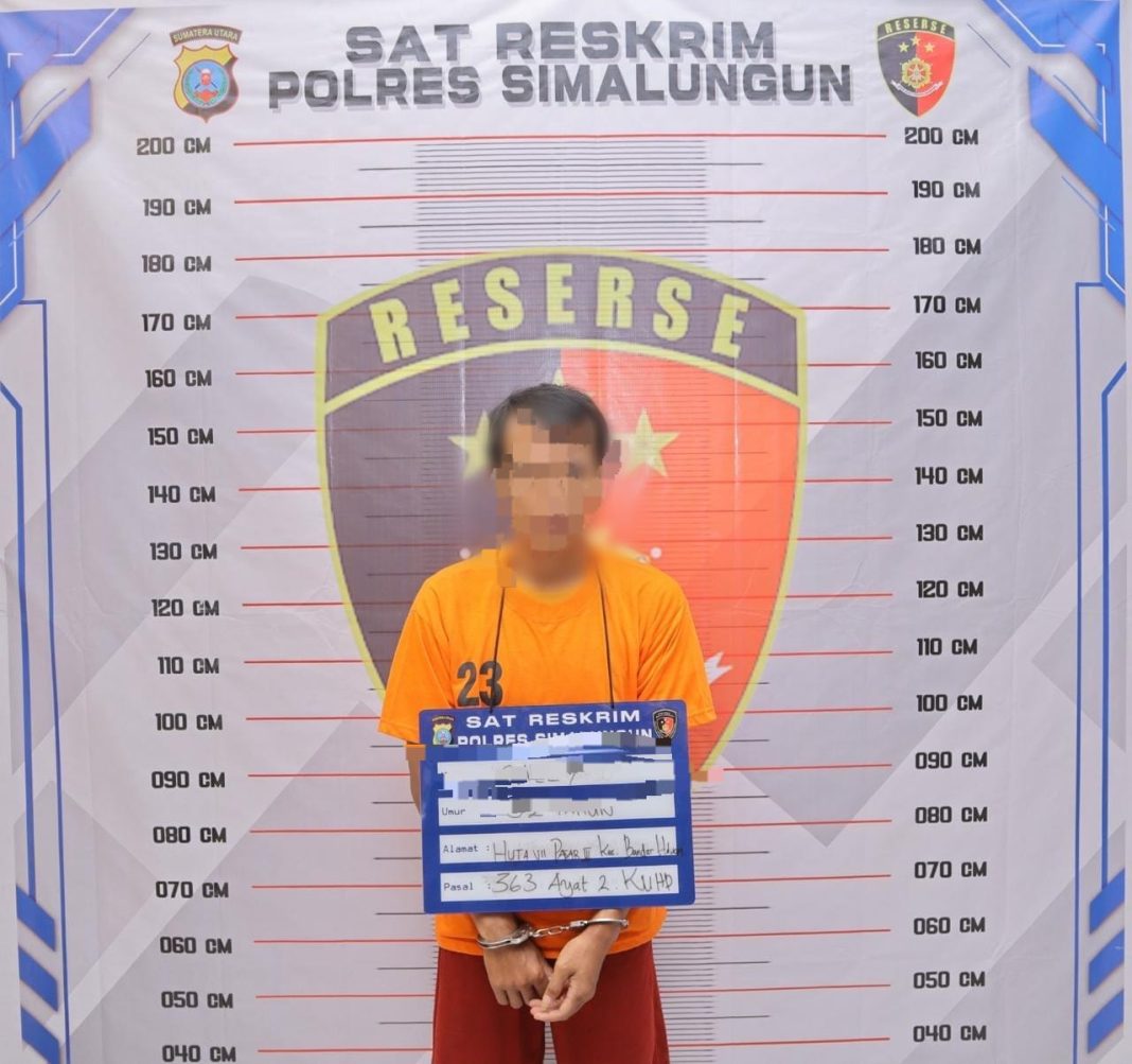 Jatanras Polres Simalungun mengamankan salah satu pelaku kasus pencurian dengan pemberatan. (Dok/Humas Polres Simalungun)