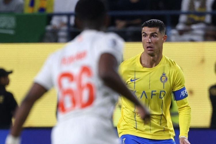 Cristiano Ronaldo kala berlaga dalam laga 16 besar Liga Champions Asia 2023-2024 antara Al Nassr vs Al Feiha di Stadion King Saud University, Kamis (22/2/2024) dini hari WIB.