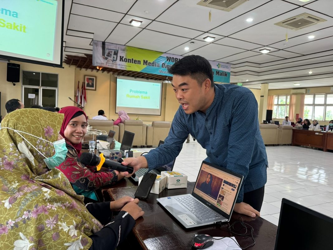 Workshop Konten Media Digital bekerja sama dengan Biro Komunikasi dan Pelayanan Publik Kemenkes RI yang berlangsung di Aula Gedung Administrasi RSUP H Adam Malik selama dua hari, Kamis-Jumat (22-23/2/2024). (Dok/Humas RSUP H Adam Malik)