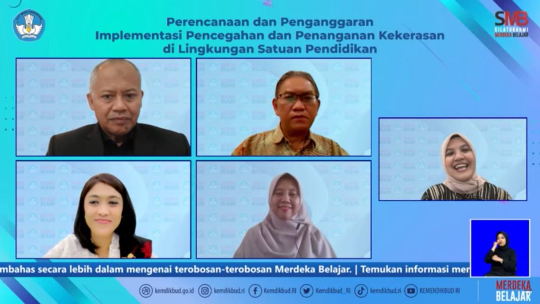 Webinar SMB bertajuk “Perencanaan dan Penganggaran Implementasi PPKSP” yang disiarkan melalui kanal Youtube Kemendikbud RI, Kamis (4/4/2024). (Dok/Kemendikbudristek RI)