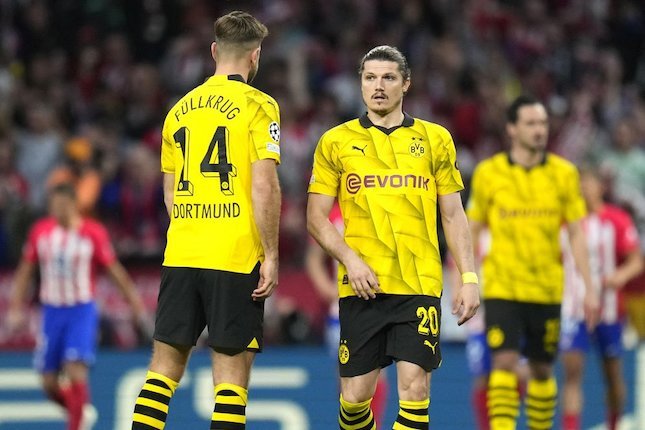 Ekspresi kekecewaan skuat Borussia Dortmund usai dibobol oleh Atletico Madrid, Kamis (11/4/2024).