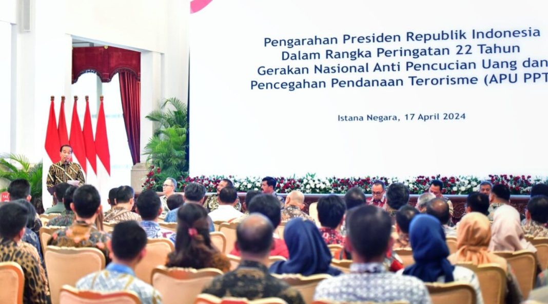 Peringatan 22 Tahun Gerakan Nasional APU PPT di Istana Negara Jakarta, Rabu (17/4/2024).