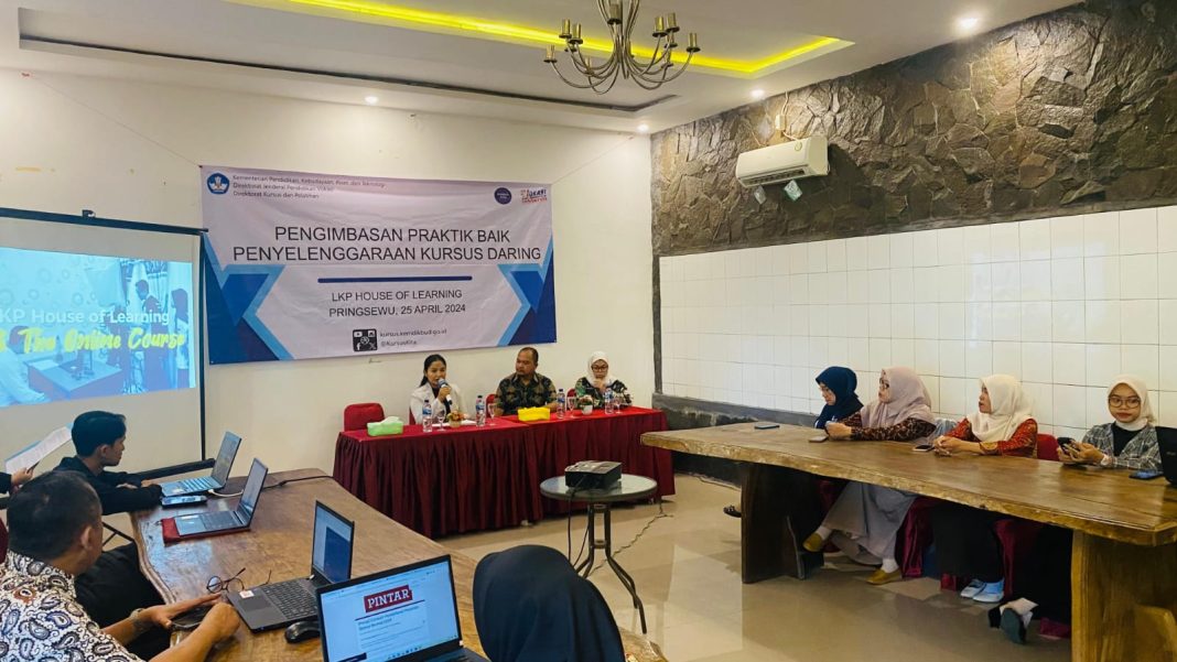 Direktorat Kursus dan Pelatihan, Direktorat Jenderal Pendidikan Vokasi, Kemendikbudristek menggelar kegiatan Pengimbasan Praktik Baik Penyelenggaraan Kursus Daring, Kamis (25/4/2024).