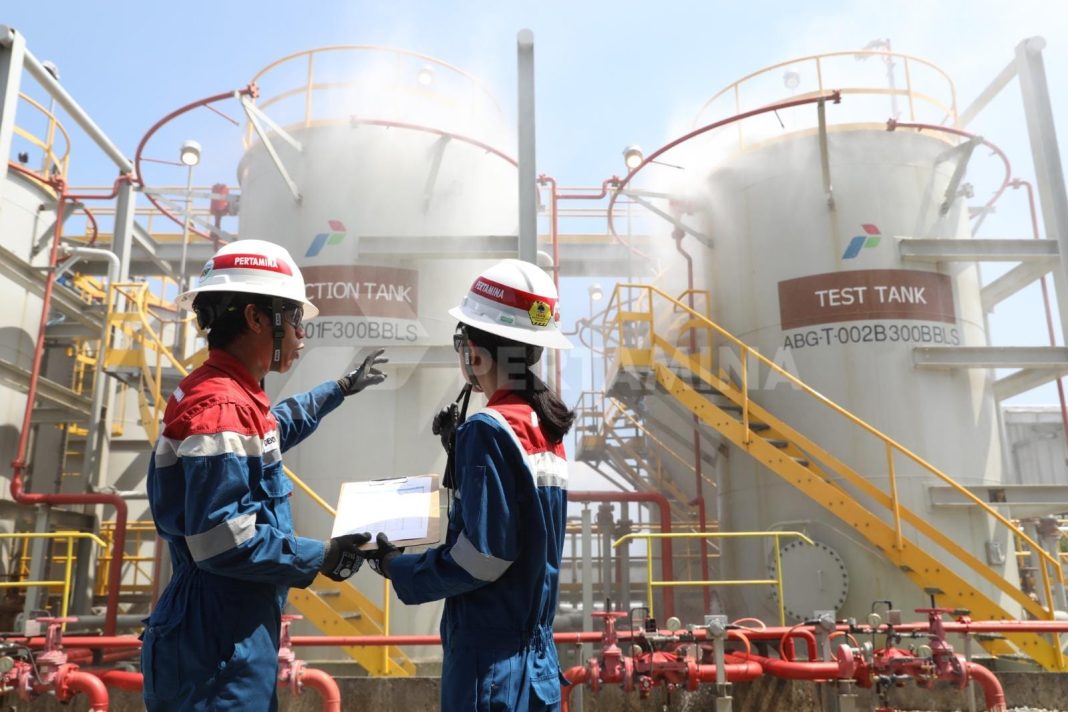 Pertamina siapkan seluruh sumber daya hadapi trilema energi, diantaranya melalui peningkatan produksi hulu, kilang dan pemanfaatan energi transisi. (Dok/Pertamina)