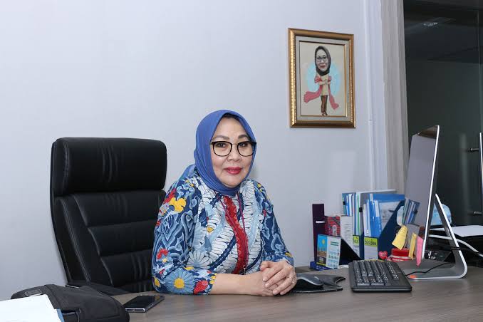 Direktur Jenderal Tenaga Kesehatan Kemenkes RI drg Arianti Anaya MKM.