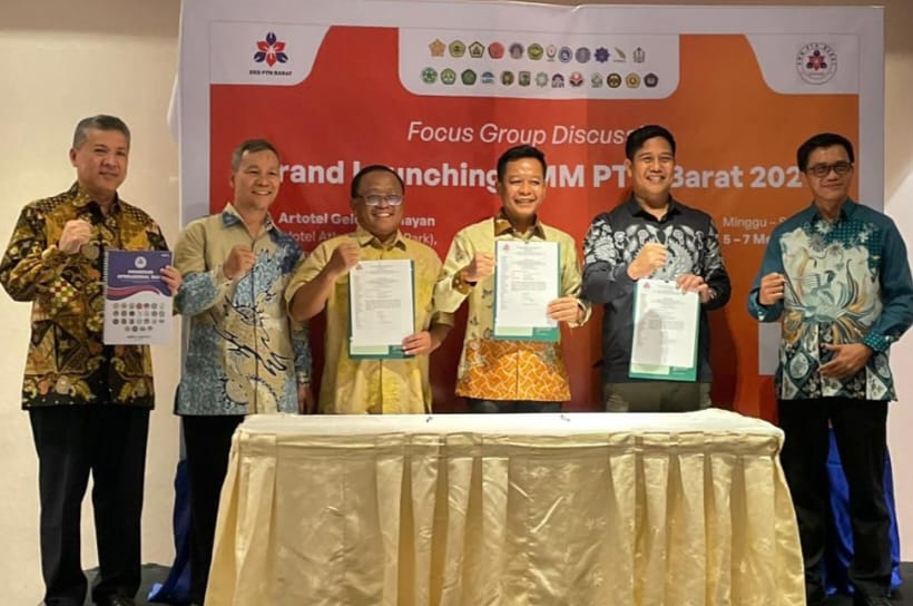 Ketua BKS PTN Barat Prof Dr Muryanto Amin SSos MSi resmi melaunching seleksi mandiri di Hotel Artotel Gelora Senayan, Jakarta, Senin (6/5/2024). (Dok/USU)