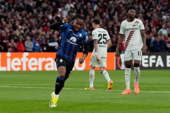 Selebrasi Ademola Lookman dalam laga final Liga Europa antara Atalanta vs Bayer Leverkusen, Kamis (23/5/2024) dini hari WIB.