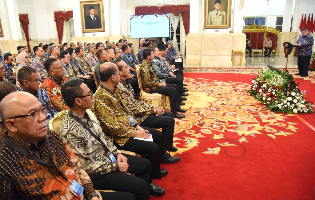 BPKP Muhammad Yusuf Ateh memberikan laporan pada Peresmian Pembukaan Rapat Koordinasi Nasional Pengawasan Intern Pemerintah Tahun 2024, di Istana Negara, Jakarta, Rabu (22/5/2024). (Dok/Humas Setkab)