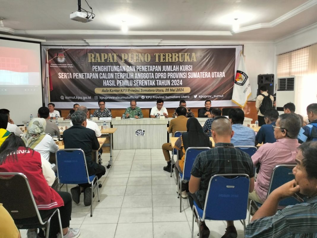 KPU Sumut menggelar Rapat Pleno terbuka penetapan Pemilu 2024, di Aula KPU Sumut, Selasa (28/5/2024).