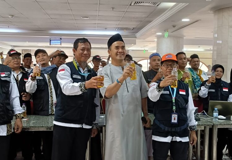 Acara sosialisasi minum oralit dengan tema “Cegah Dehidrasi Sehat Berhaji” di Hotel Arjuan Al Saadah, Kamis (23/5/2024).