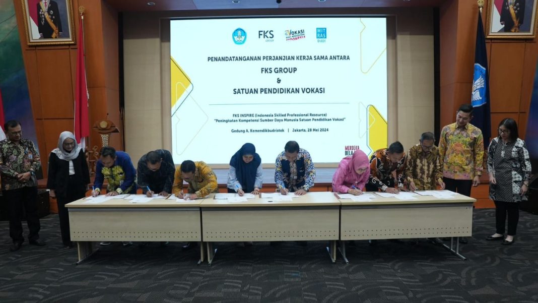 Penandatanganan perjanjian kerja sama dengan PT FKS Group di Kantor Kemendikbudristek, Selasa (28/5/2024).