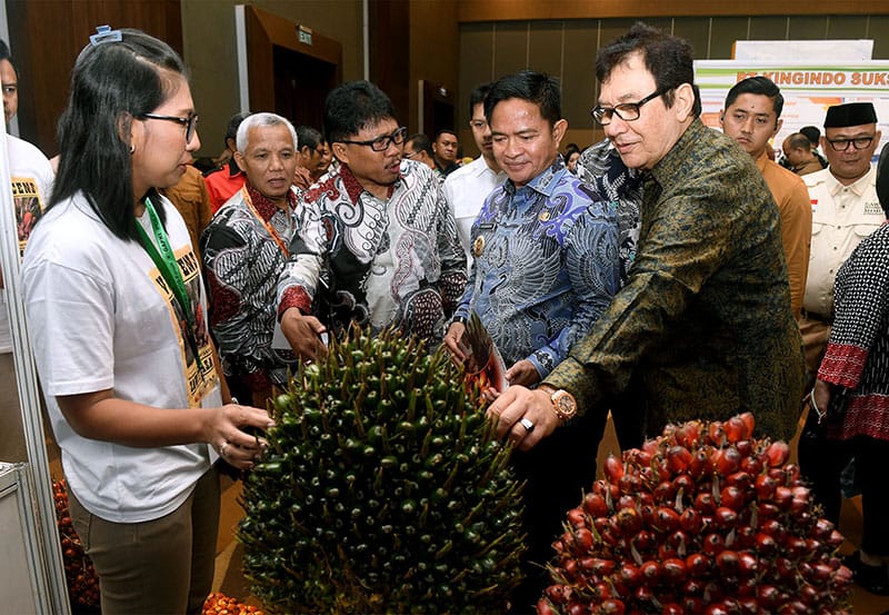 Pj Gubernur Sumut Dr Hassanudin usai membuka Indonesian Palm Oil Stakeholders Forum 2024 di Hotel Santika, Jalan Kapten Maulana Lubis, Nomor: 7 Medan, Kamis (30/5/2024).