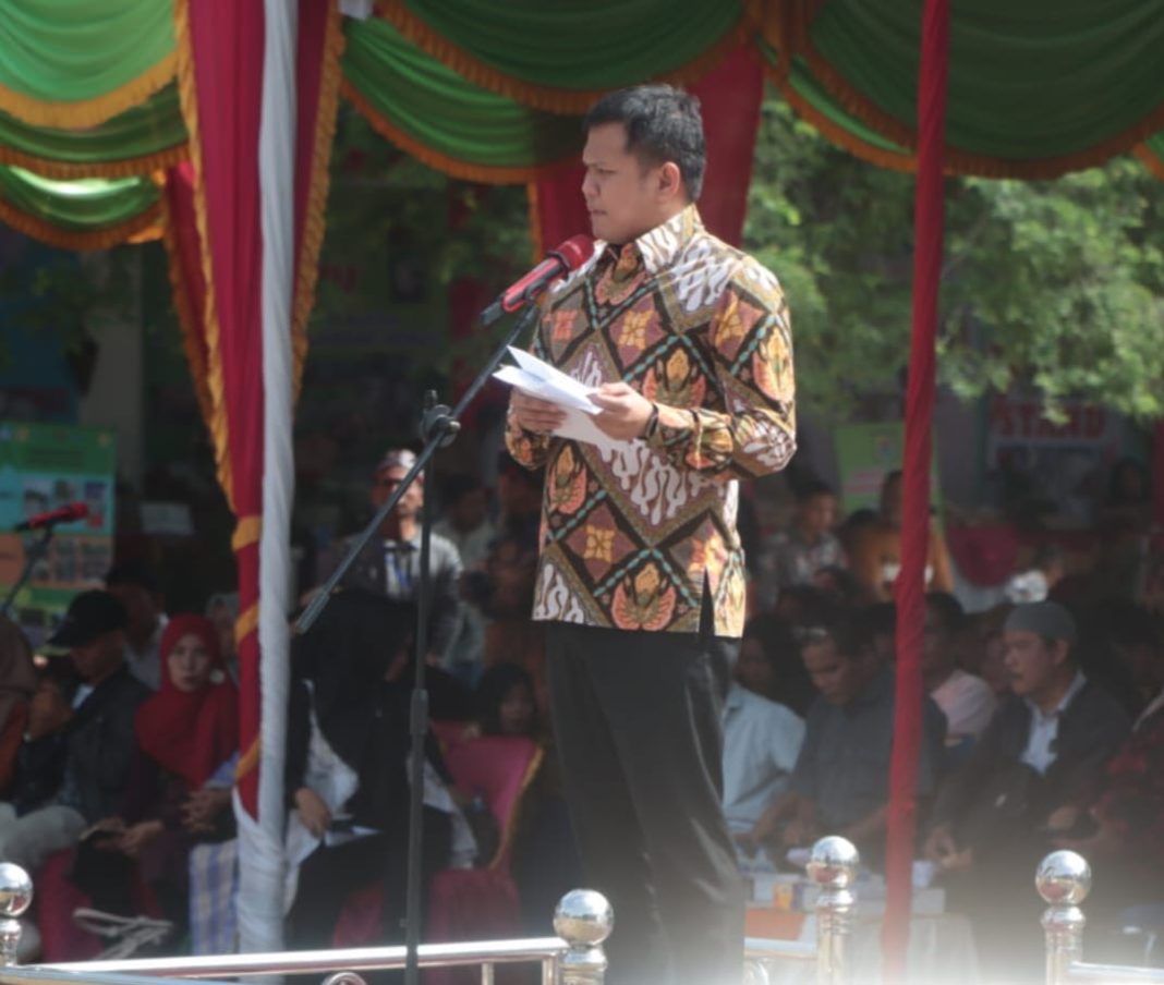 Wakil Bupati Sergai H Adlin Tambunan menyampaikan sambutan saat membuka Ajang Talenta Jenjang SMP tingkat kabupaten tahun 2024, Kamis (30/5/2024). (Dok/Kominfo Sergai)