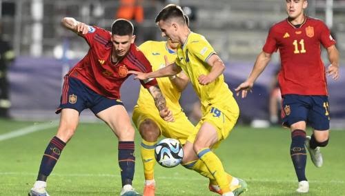 Timnas Ukraina U-23 (jersey kuning) jadi lawan pertama Timnas Indonesia U-20 di Toulon Cup 2024, Selasa (4/6/2024) malam WIB.