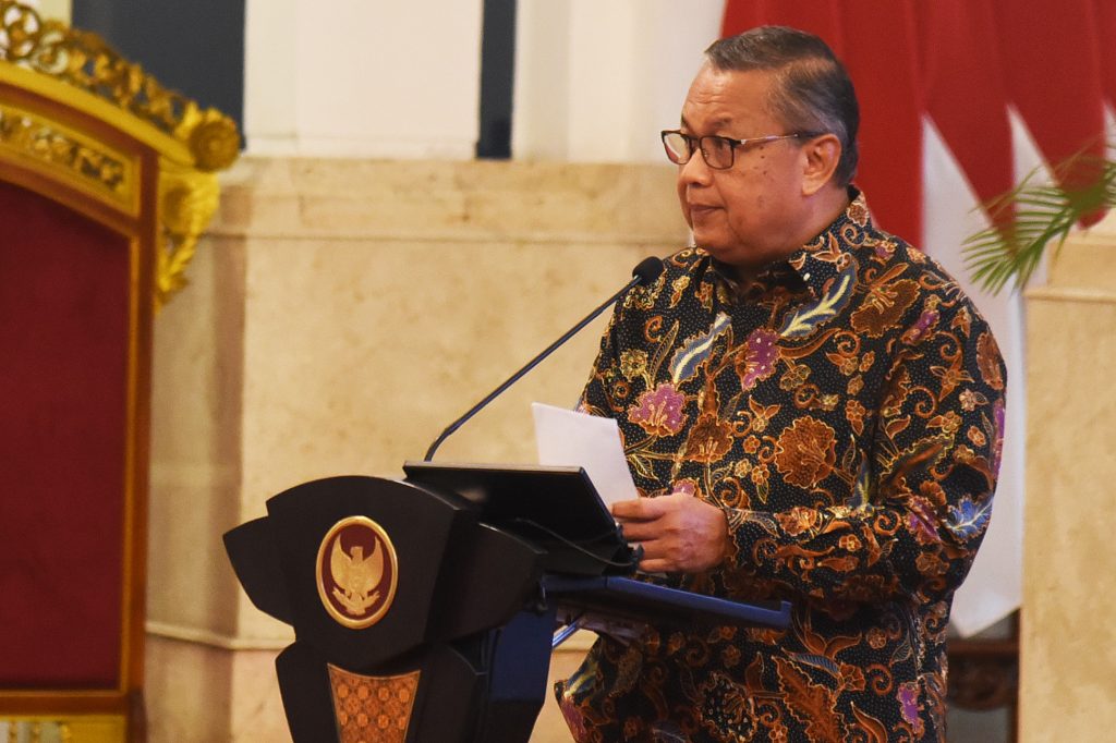 Gubernur BI Perry Warjiyo menyampaikan laporan pada Pembukaan Rakornas Pengendalian Inflasi Tahun 2024 dan TPID Award, di Istana Negara, Jumat (14/6/2024). (Dok/Humas Setkab)
