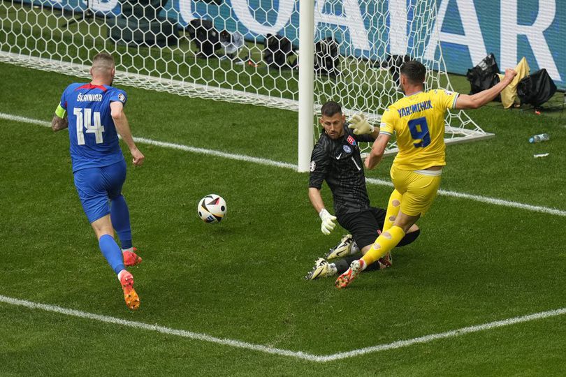 Roman Yaremchuk mencetak gol di laga Slovakia vs Ukraina di Euro 2024 di Dusseldorf Arena, Jumat (21/6/2024).