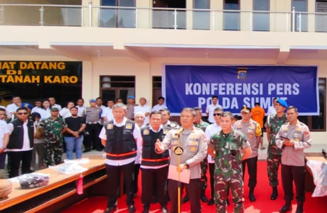 Kapolda Sumut Komjen Pol Agung Setya Effendi, dalam konferensi pers di Mapolres Tanah Karo, Senin (8/7/2024).