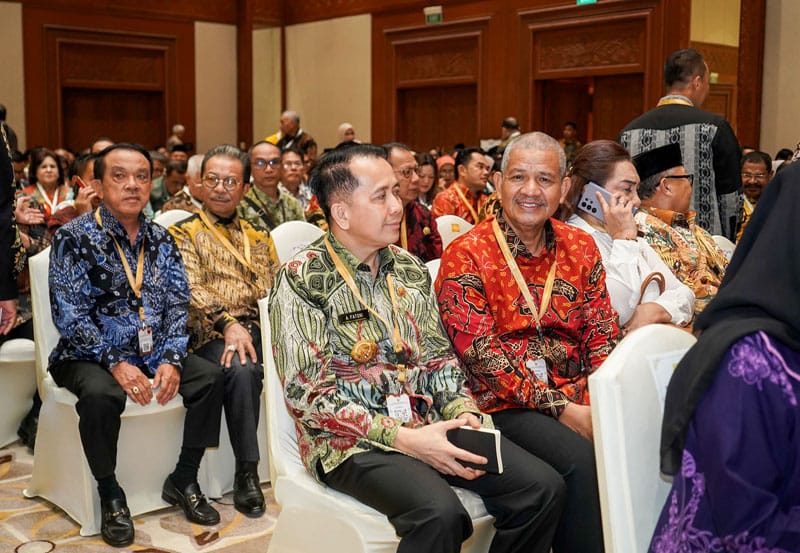 Pj Gubernur Sumut Dr Agus Fatoni bersama Ketua DPRD Sumut Dr Soetarto MSi menghadiri acara penyampaian LHP BPK RI atas LKPP Tahun Anggaran 2023 yang berlangsung di Jakarta Convention Center, Jakarta, Senin (8/7/2024).