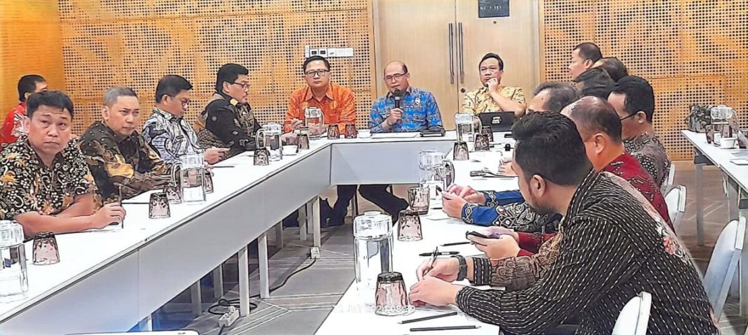 Rapat koordinasi pengawasan orang asing di Indonesia, Jumat (12/7/2024). (Dok/Polhukam)