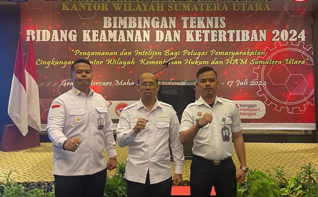 Kegiatan Bimbingan Teknis Bidang Keamanan dan Ketertiban Tahun 2024 yang berlangsung sejak Senin, 15 Juli 2024, secara resmi ditutup pada Rabu, 17 Juli 2024. Acara ini diselenggarakan di Hotel Grand Mercure Maha Cipta Angkasa Medan. (Dok/Lapas Pancurbatu)