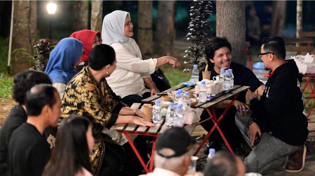 Setelah melakukan kunjungan dan melihat langsung progres pembangunan IKN bersama Presiden Joko Widodo, sejumlah penggiat seni dan pemengaruh (influencer) memberikan kesan dan harapan mereka terkait kemajuan kawasan baru ini.