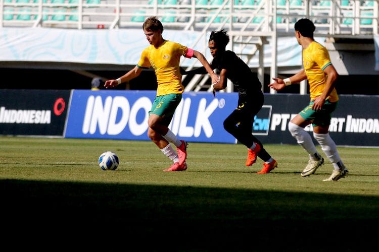 Suasana pada laga Timnas Australia U-19 vs Malaysia dalam perebutan peringkat ketiga Piala AFF U-19 2024 di Stadion Gelora Bung Tomo Surabaya, Jawa Timur, Senin (29/7/2024).