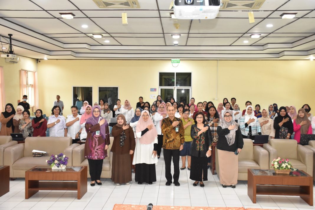 Kegiatan bimbingan teknis aplikasi SIHAKA dilaksanakan di Aula Gedung Administrasi RS Adam Malik, dan berlangsung dalam dua tahap, Rabu (7/8/2024). (Dok/Humas RS Adam Malik)