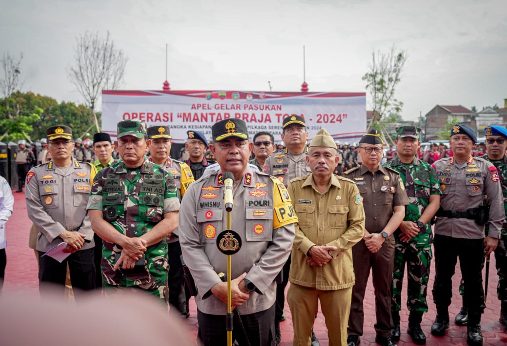 Kapolda Sumut Irjen Pol Whisnu Hermawan Februanto SIK MH memberikan penjelasan terkait suasana Pilkada serentak 2024 usai gelar Apel Operasi Kepolisian Kewilayahan 