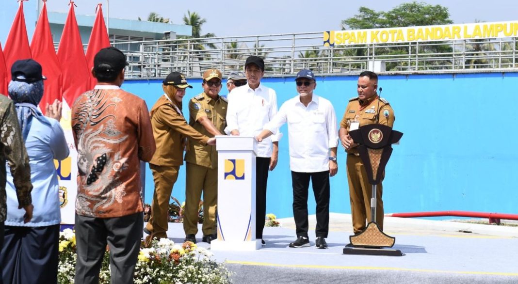 Presiden Jokowi meresmikan SPAM Kota Bandar Lampung di Kabupaten Lampung Selatan, Provinsi Lampung, Senin (26/8/2024).