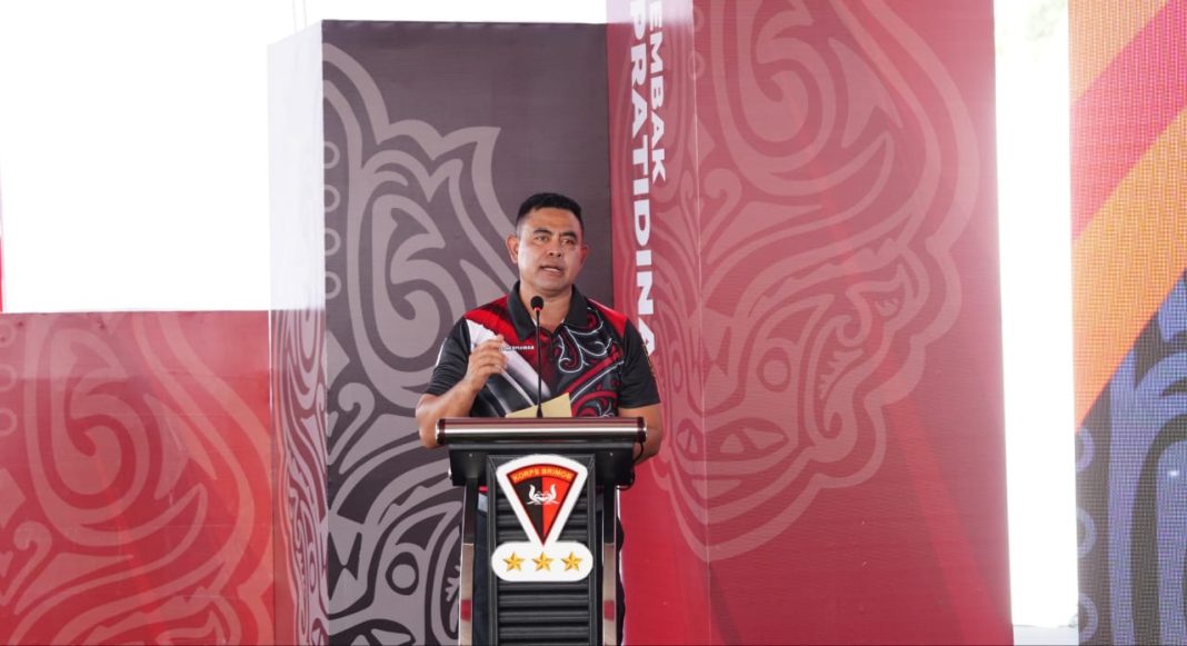 Kapolda Sumut Irjen Pol Whisnu Hermawan F SIK MH memberi sambutan pada pembukaan North Sumatera Shooting Championship Kapolda CUP 2024 di Lapangan Tembak Gineung Pratidina, Mako Satuan Brimob Polda Sumut, Sabtu (31/8/2024). (Dok/Polda Sumut)