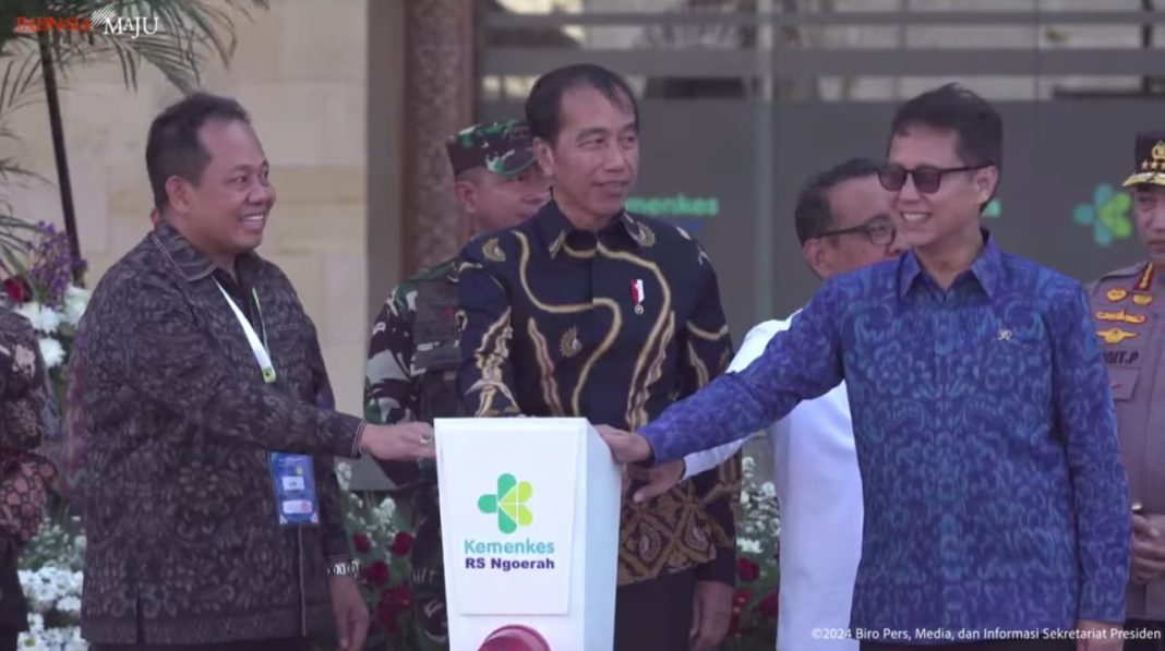 Presiden Jokowi meresmikan Gedung Pelayanan Kesehatan Ibu dan Anak RSUP Prof Dr IGNG Ngoerah di Kota Denpasar, Provinsi Bali, Senin (2/9/2024).